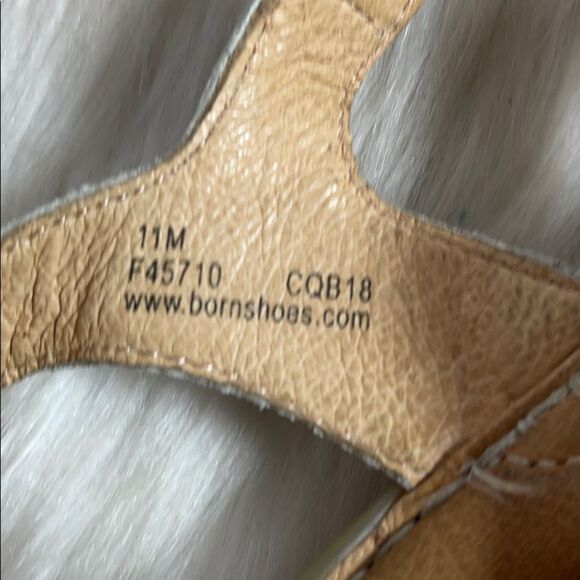 Born Gold Leather Braided Thong Sandals Sz 11 - Picture 5 of 8